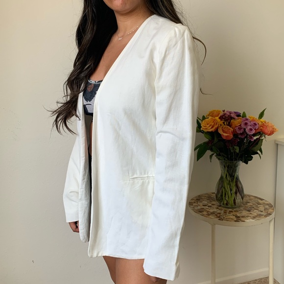 White Oversized Blazer - Picture 3 of 4